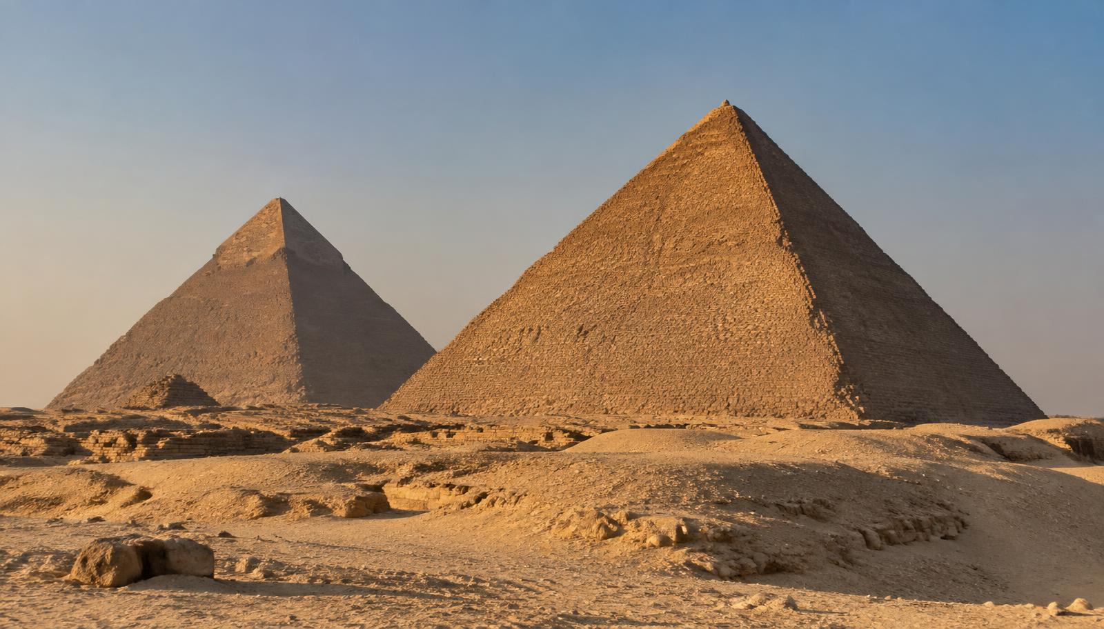Giza Piramitleri